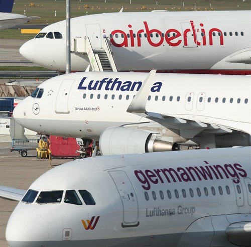 Lufthansa намерена расширить штат работников за счет разорившейся Air Berlin