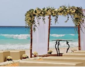 Ривьера-Майя получила сертификат туристического маршрута для организации свадеб 