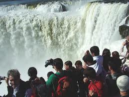 Рекордное количество туристов на водопадах Игуасу