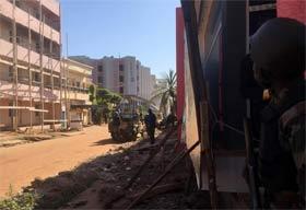 Операция по спасению заложников в отеле Мали, занятом террористами