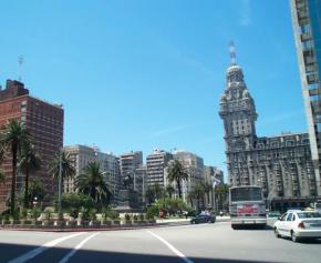 Уругвай надеется иметь свой туристический автобус в столице 