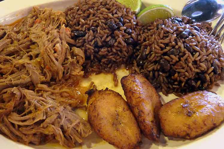 Эксперты назвали самые потребляемые кубинские национальные блюда