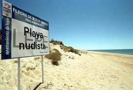 На испанском побережье есть несколько сотен пляжей для нудистов