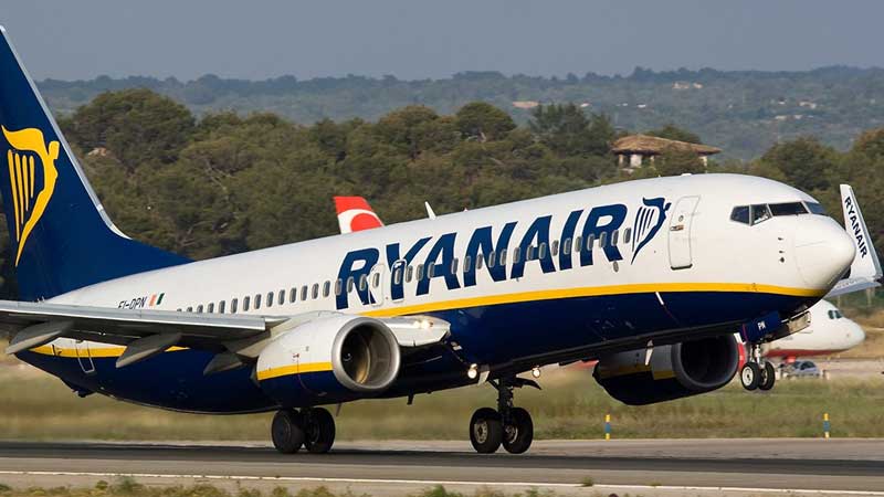 Забастовка в ирландской авиакомпании срывает планы тысячам пассажиров 